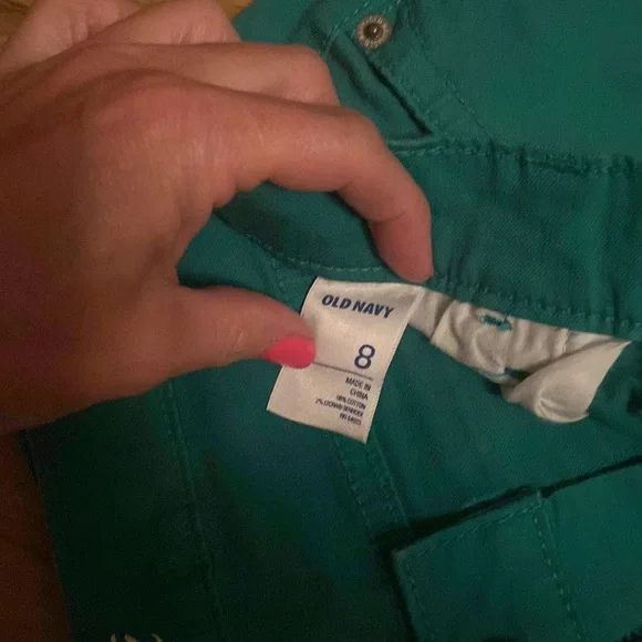 Old navy green skinny pants! - Picture 2 of 3